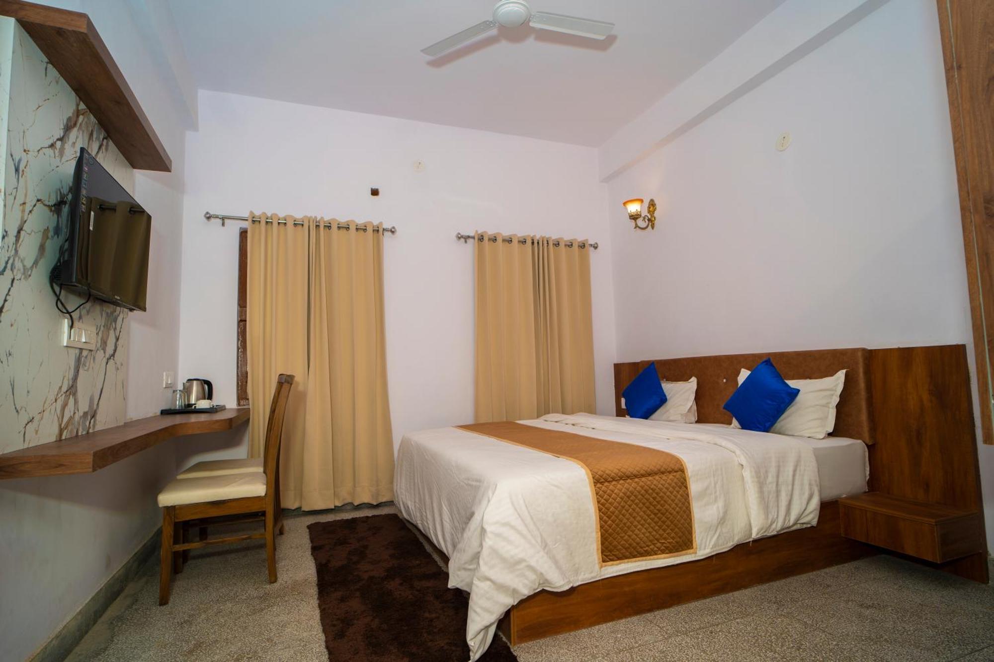 Devdarshan Hotel & Restaurant Udaipur Eksteriør bilde