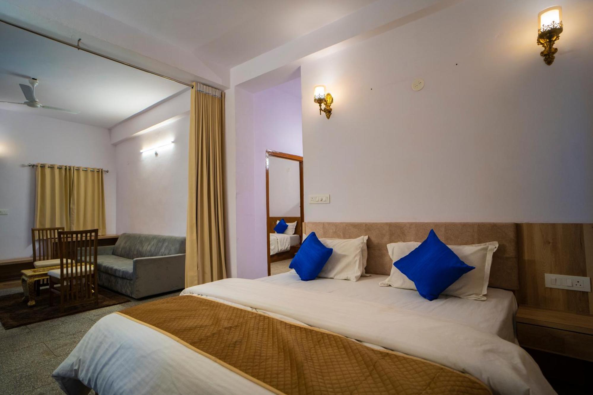 Devdarshan Hotel & Restaurant Udaipur Eksteriør bilde