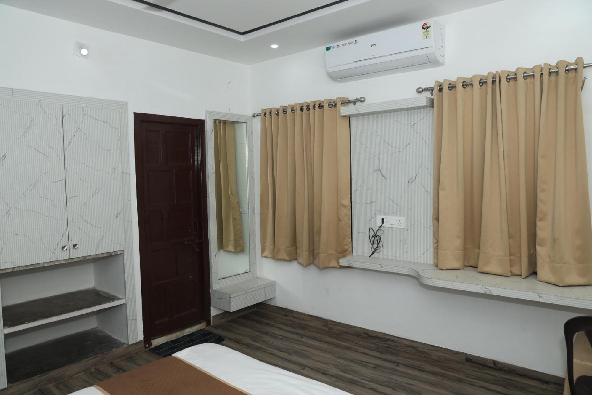 Devdarshan Hotel & Restaurant Udaipur Eksteriør bilde