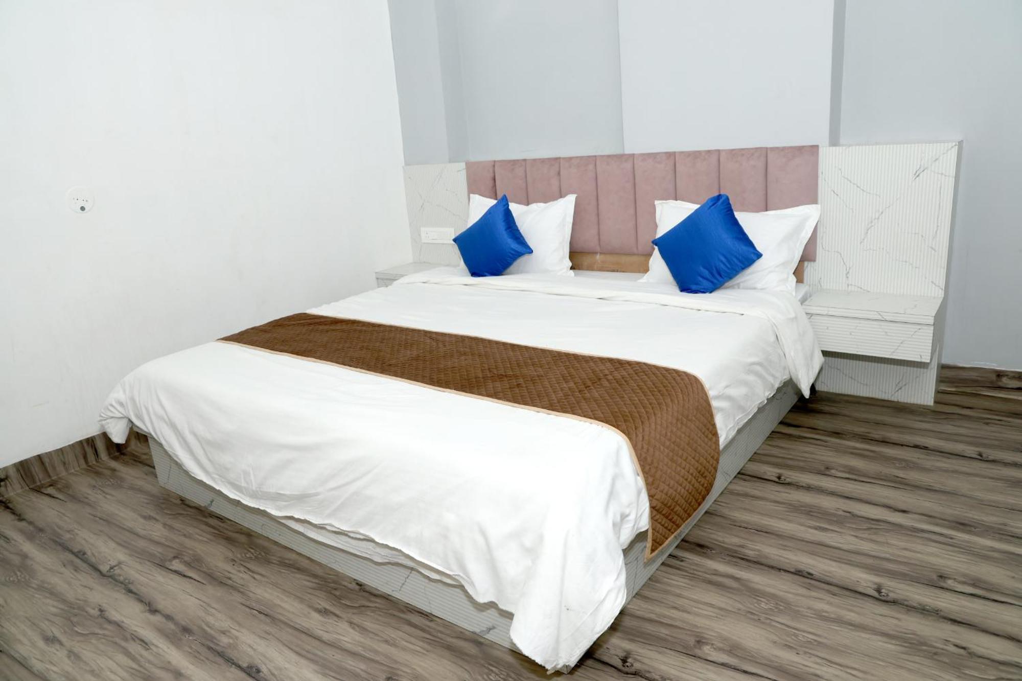 Devdarshan Hotel & Restaurant Udaipur Eksteriør bilde