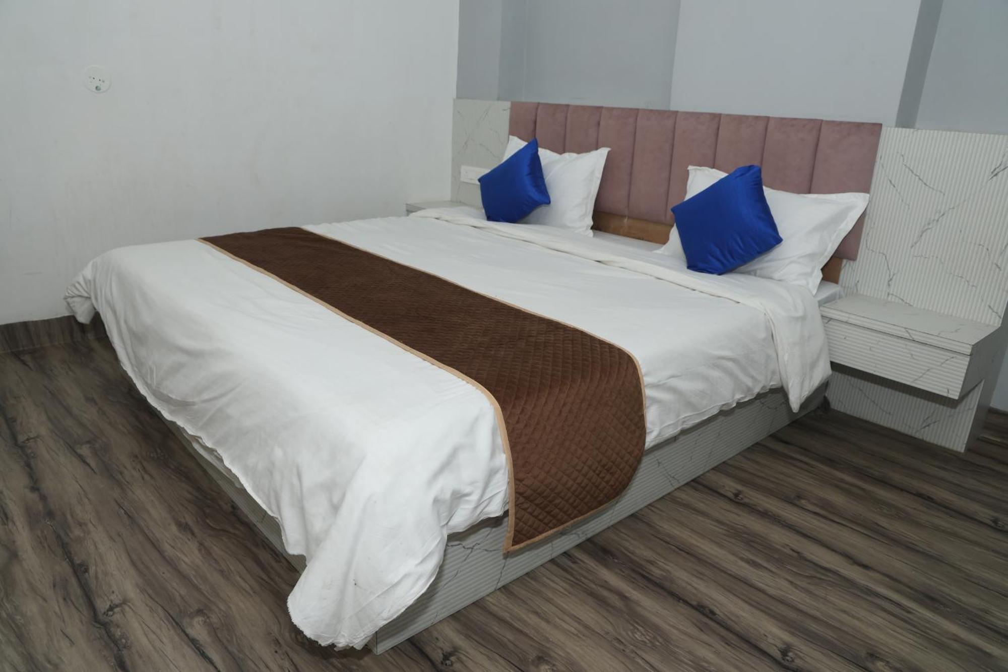 Devdarshan Hotel & Restaurant Udaipur Eksteriør bilde