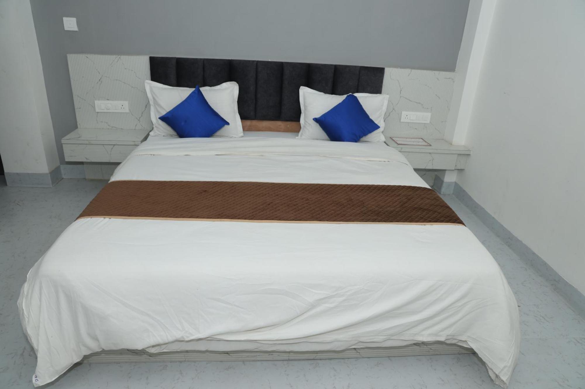 Devdarshan Hotel & Restaurant Udaipur Eksteriør bilde