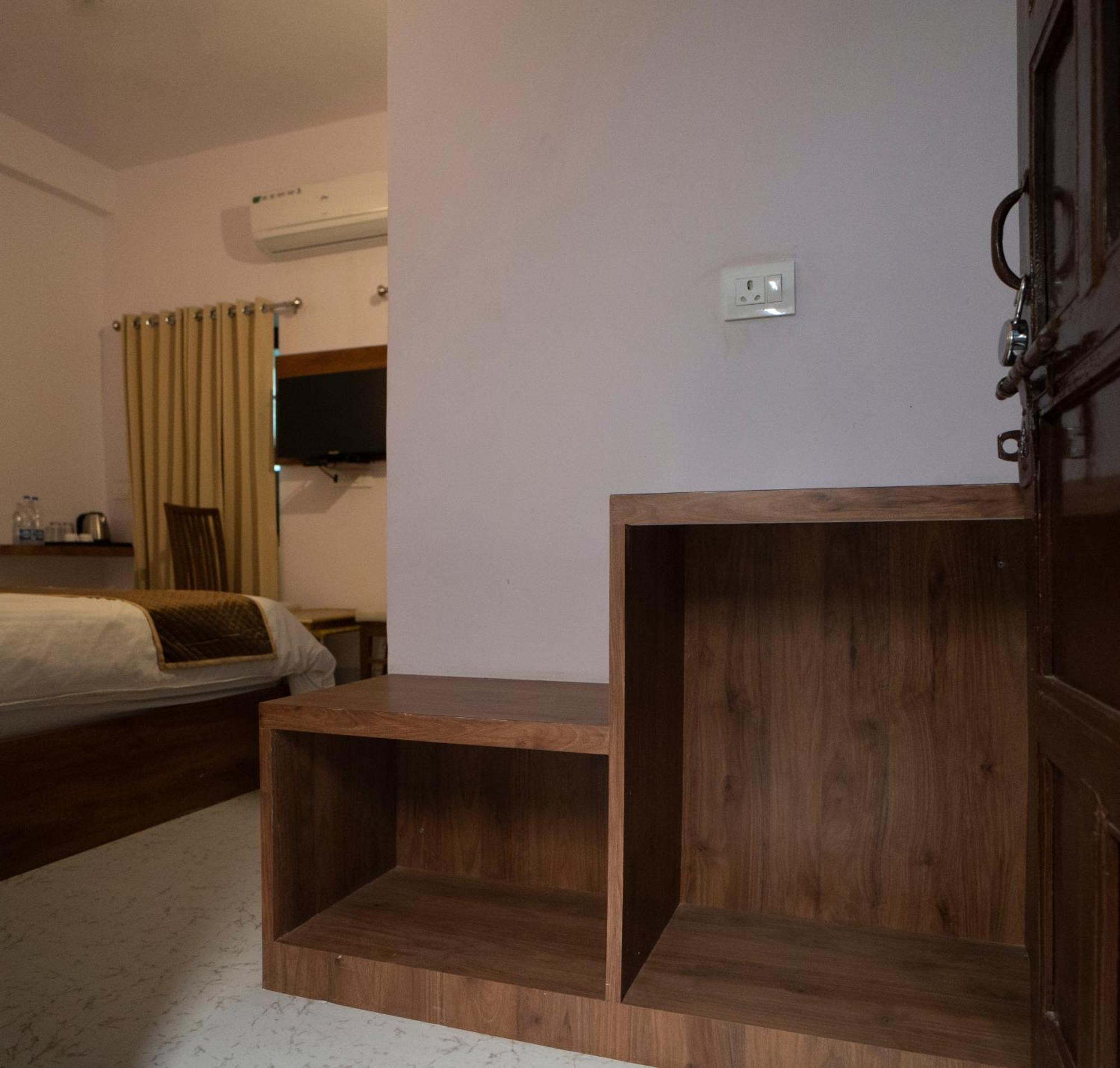 Devdarshan Hotel & Restaurant Udaipur Eksteriør bilde